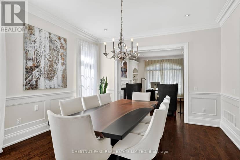 179 Yonge Boulevard — photo 9 of 40