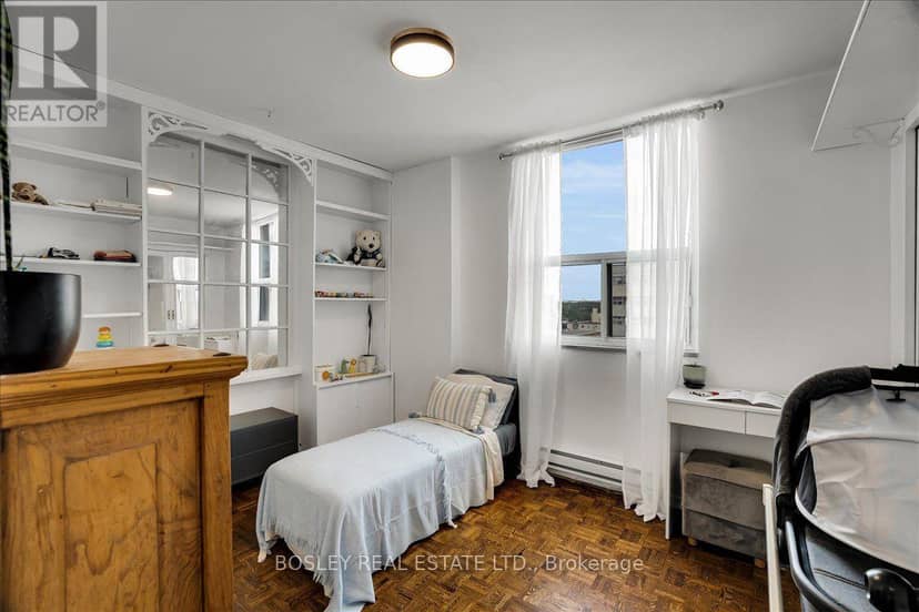 1102 - 1145 Logan Avenue — photo 14 of 18