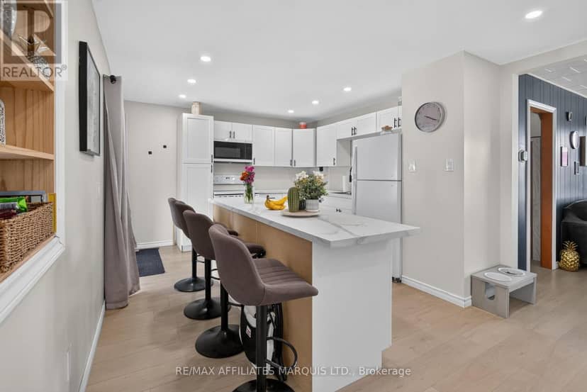41 Eleventh Street E — photo 14 of 39
