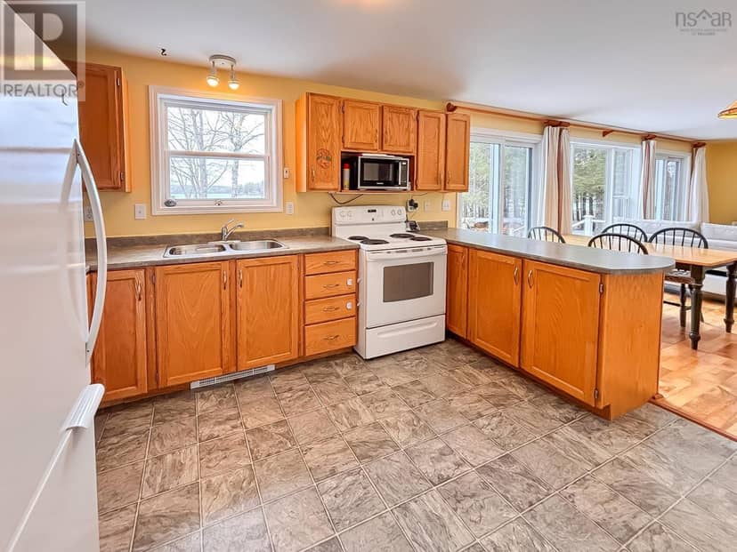 54 Charlotte Lane — photo 14 of 39