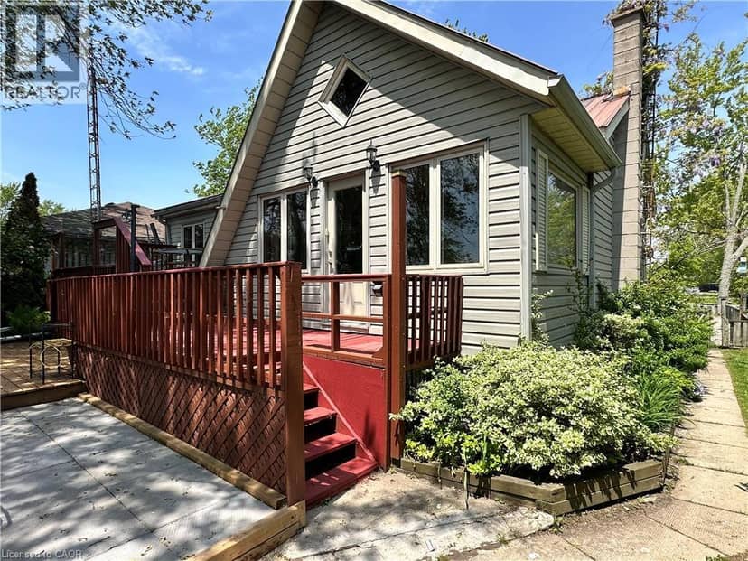 2592 LAKESHORE Road — photo 37 of 40