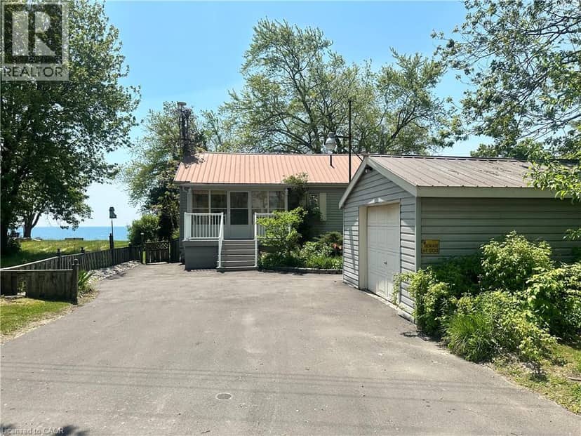 2592 LAKESHORE Road — photo 1 of 40