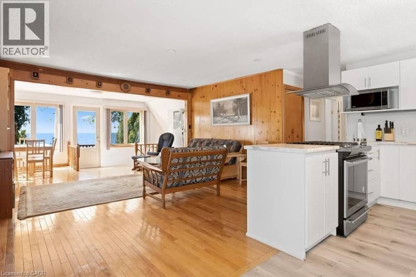 2592 LAKESHORE Road — photo 13 of 40