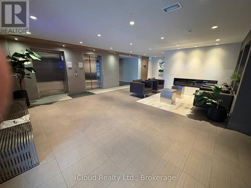 625 - 1105 Leger Way, Milton, photo 2