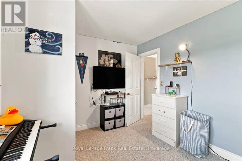 178 Roblin Road — photo 19 of 40