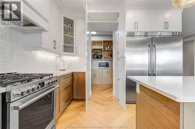 42 Rosewood Crescent — photo 10 of 40