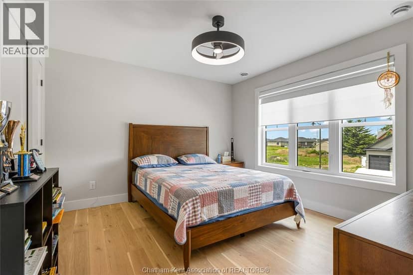 42 Rosewood Crescent — photo 30 of 40