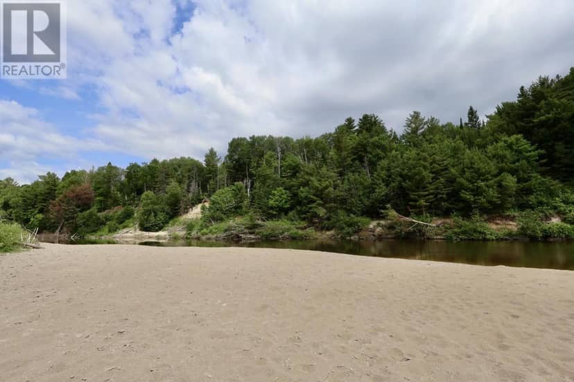 190 Byes Side RD, Goulais River