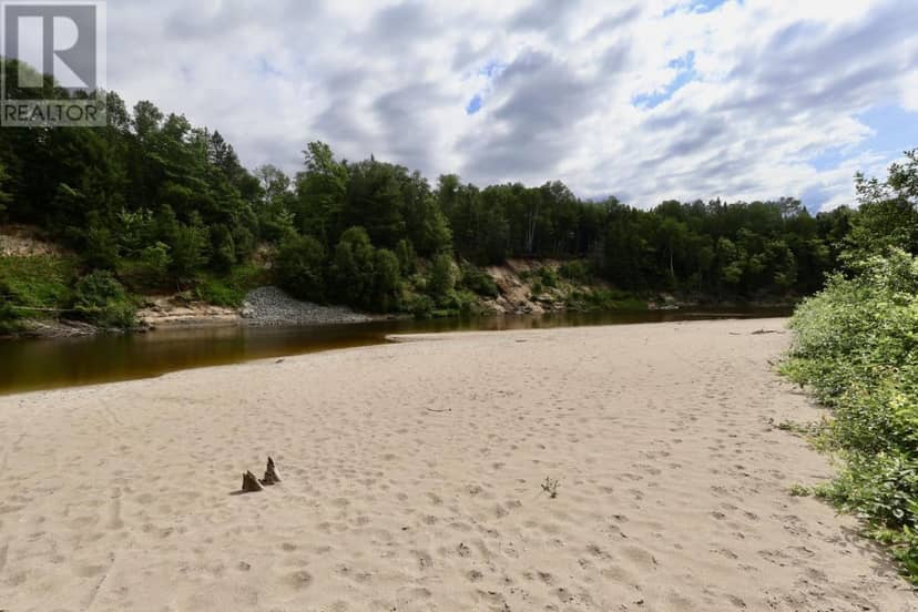 190 Byes Side RD, Goulais River, photo 6
