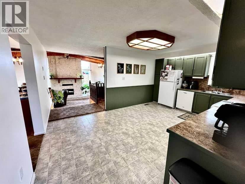 460 16 Street — photo 10 of 40