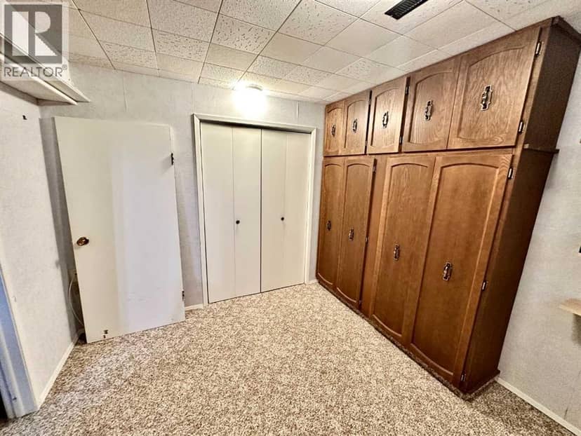 460 16 Street — photo 36 of 40