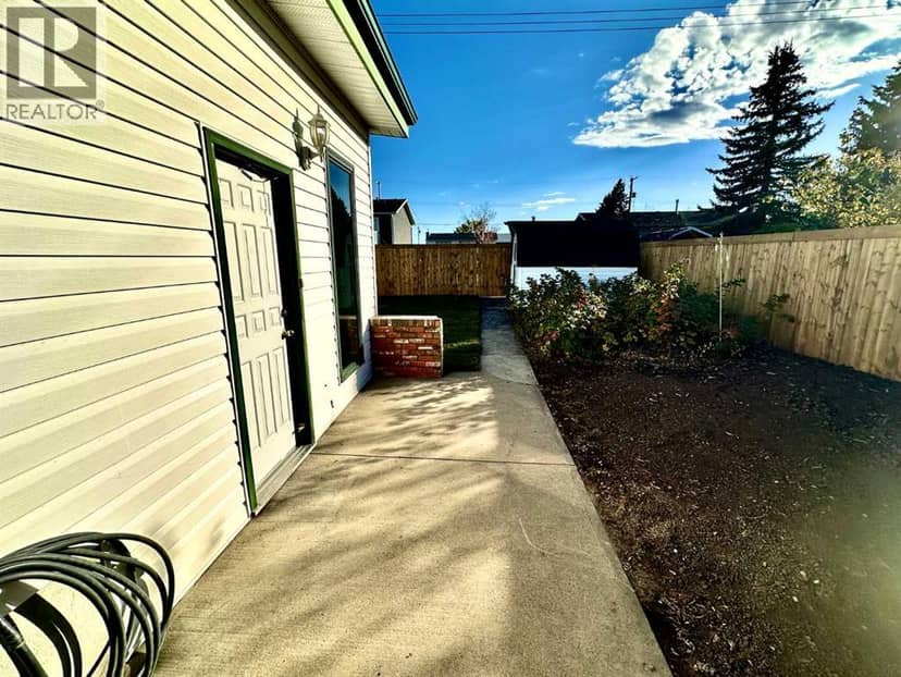 460 16 Street — photo 39 of 40