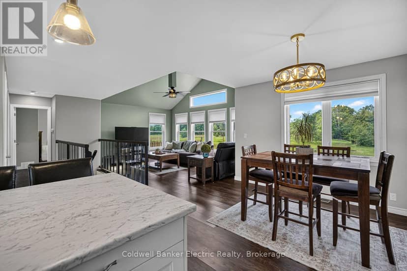 548 Tiffen Road — photo 12 of 40