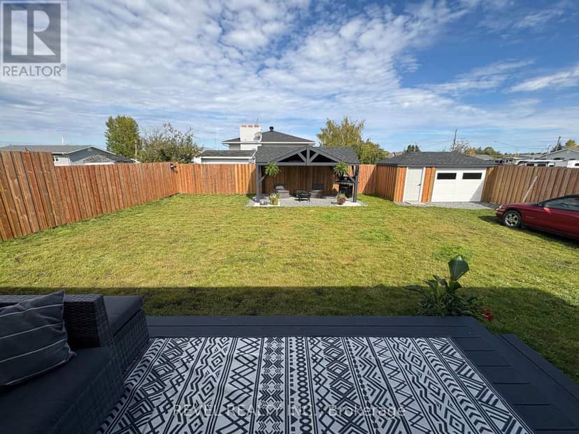 294 Chabot Crescent — photo 27 of 34