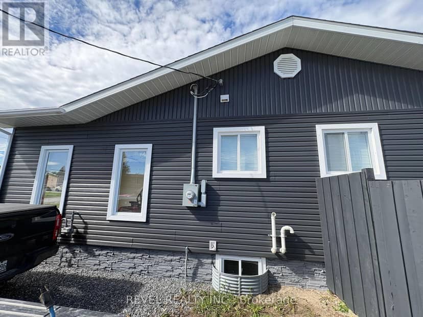 294 Chabot Crescent — photo 31 of 34