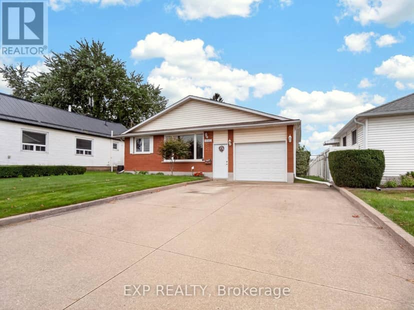 4543 Montrose Road, Niagara Falls, photo 3