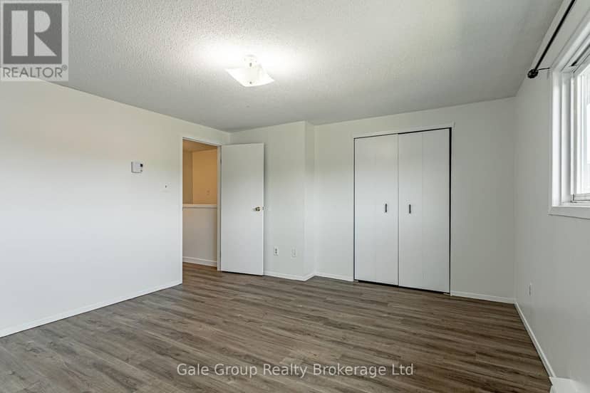 4 - 370 Springbank Avenue — photo 17 of 26