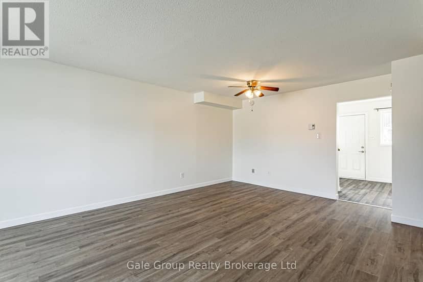 4 - 370 Springbank Avenue — photo 4 of 26