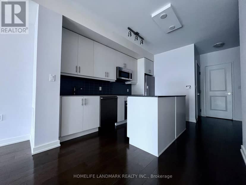 801 - 1 The Esplanade Drive — photo 2 of 8