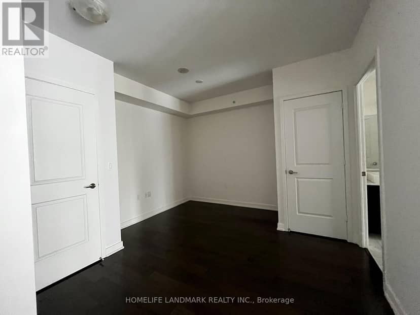801 - 1 The Esplanade Drive — photo 3 of 8