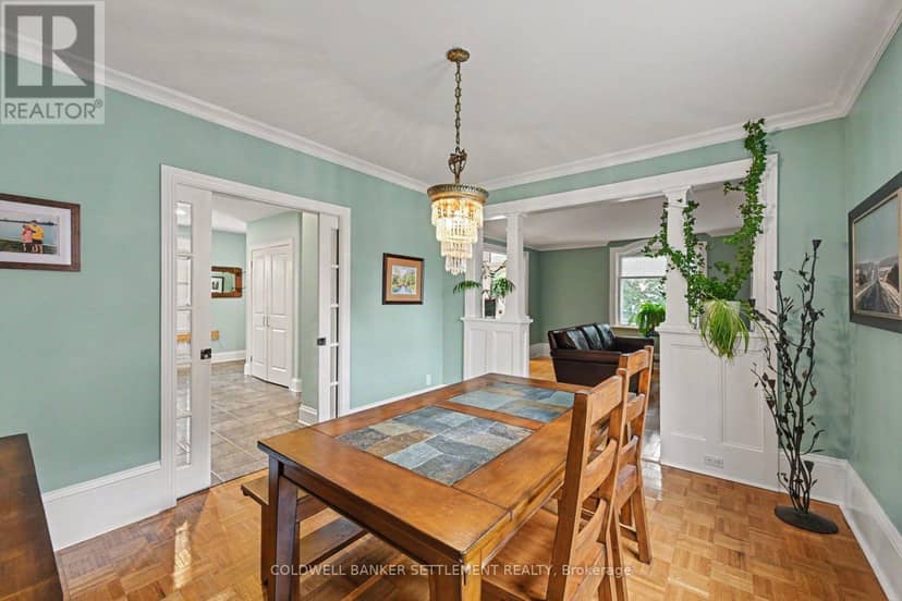 46 Brock Street S — photo 17 of 40