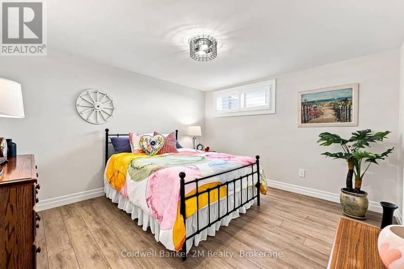 32 Cardinal Court — photo 31 of 40
