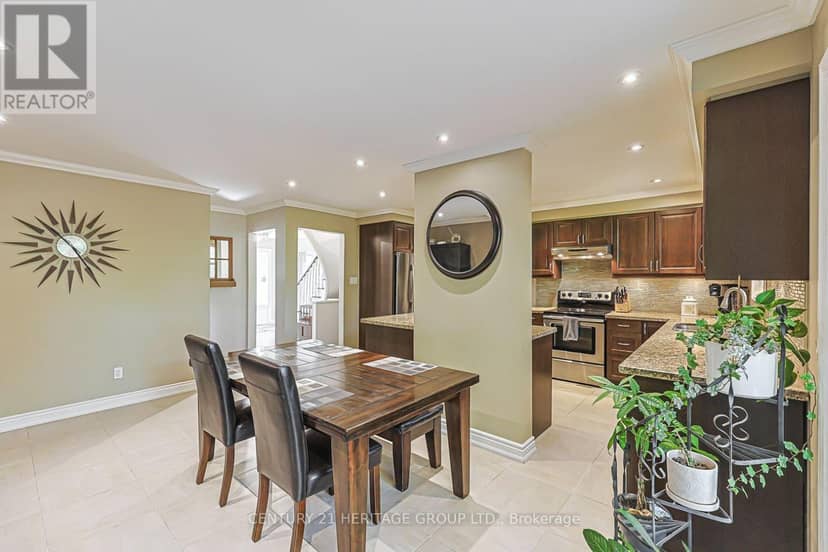 66 Howlett Avenue — photo 11 of 40