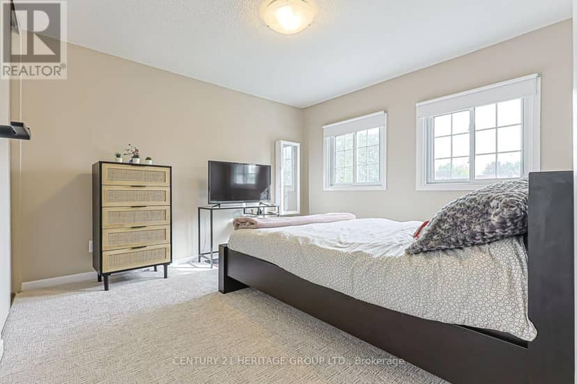 66 Howlett Avenue — photo 24 of 40