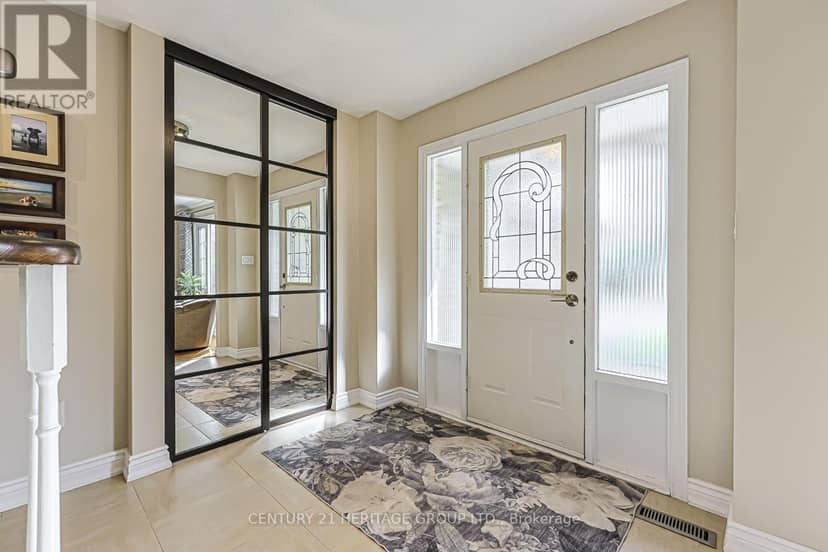 66 Howlett Avenue — photo 4 of 40