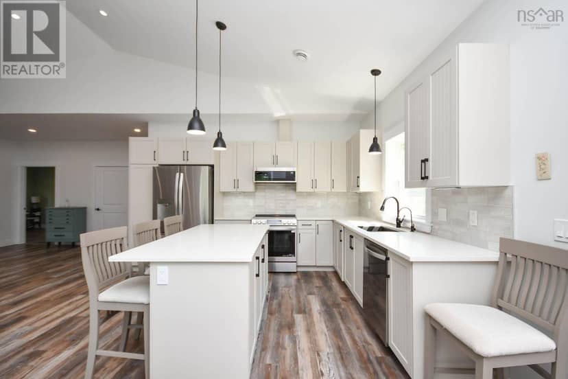 44 Fairway Avenue — photo 11 of 40