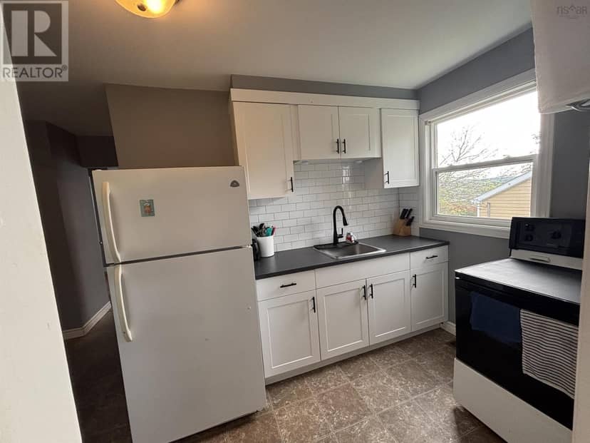 49 Mechanic Street, Trenton, photo 7