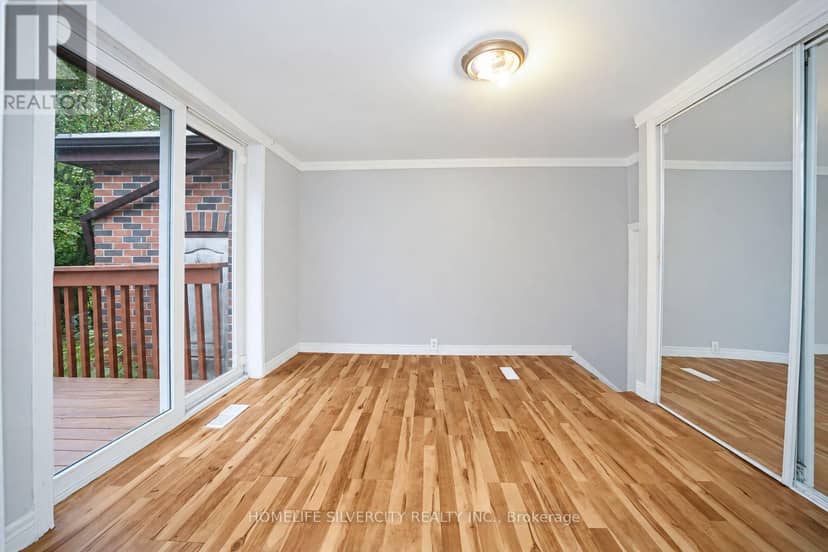 30 Woodward Avenue — photo 13 of 16