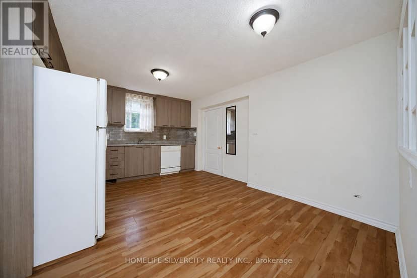 30 Woodward Avenue — photo 7 of 16