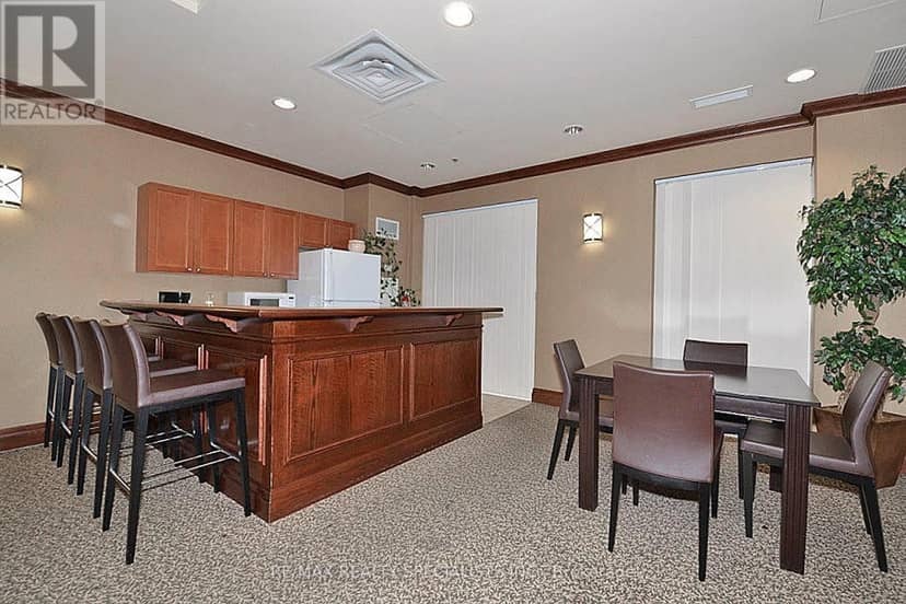 1005 - 5 Michael Power Place — photo 26 of 28