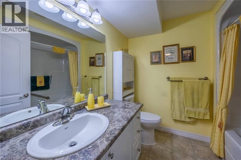 93 ELMHURST Avenue Unit# 8 — photo 25 of 31