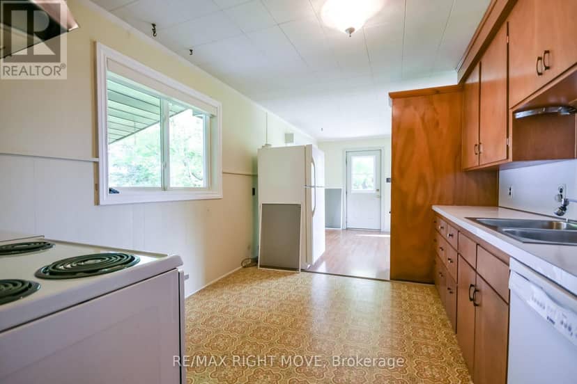 574 Lake Dalrymple Road — photo 11 of 35