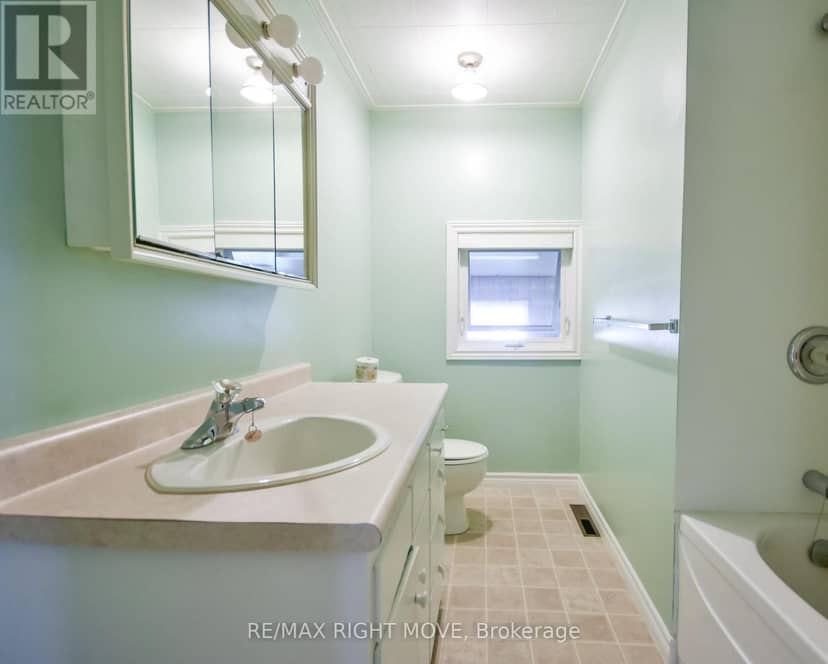 574 Lake Dalrymple Road — photo 20 of 35