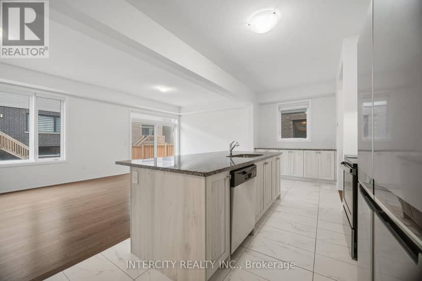 23 Weylie Street — photo 12 of 40