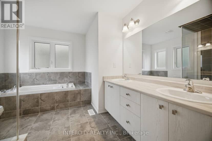 23 Weylie Street — photo 30 of 40