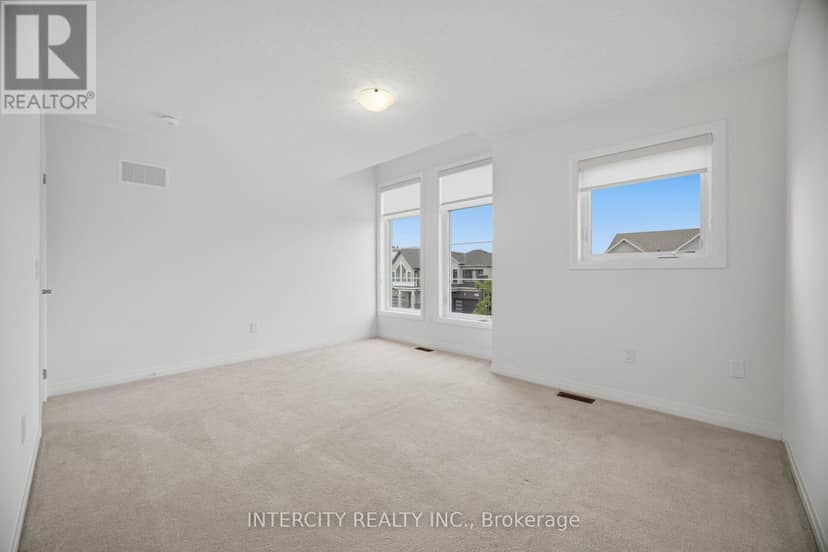 23 Weylie Street — photo 38 of 40