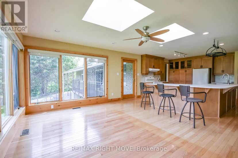 570 Lake Dalrymple Road — photo 12 of 40