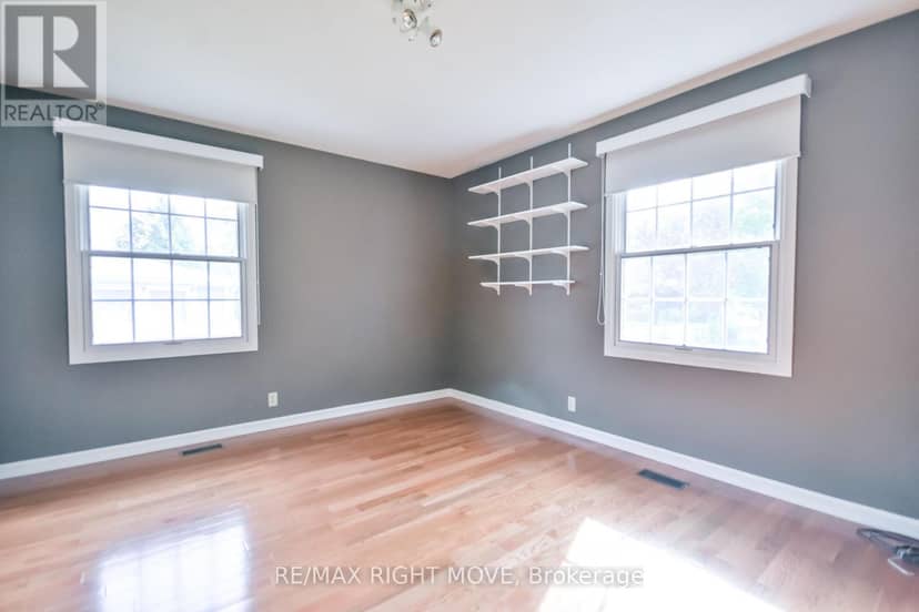570 Lake Dalrymple Road — photo 27 of 40