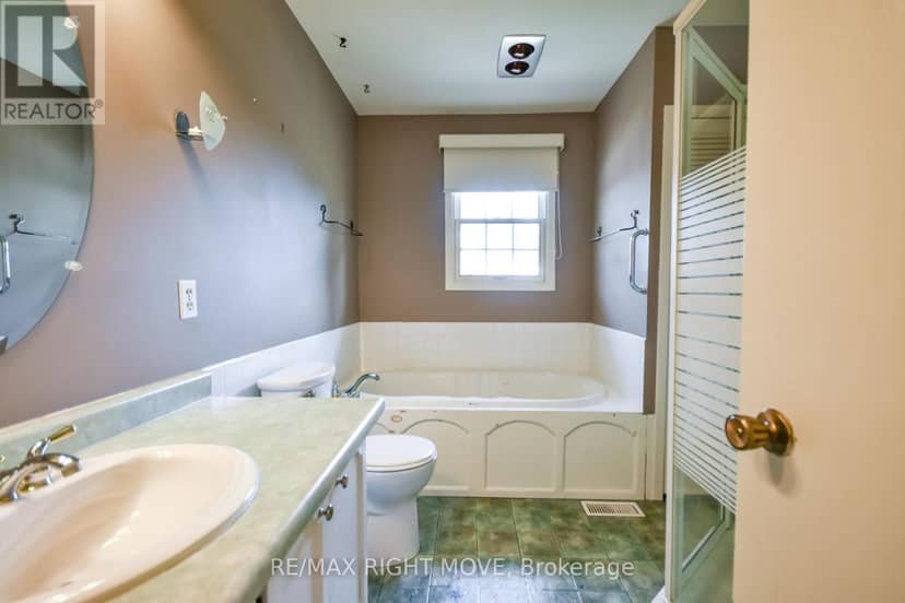 570 Lake Dalrymple Road — photo 31 of 40