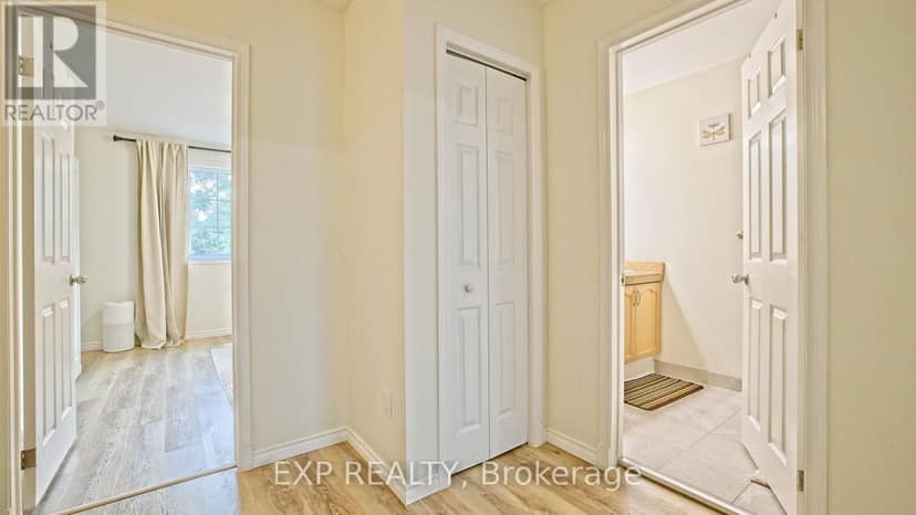 410 King William Street — photo 16 of 40