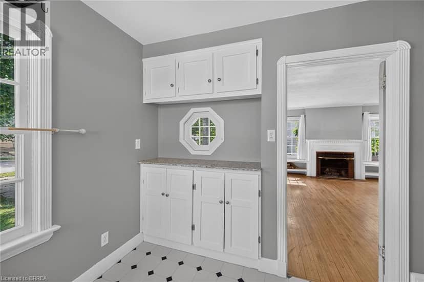 39 BALMORAL Avenue — photo 18 of 40