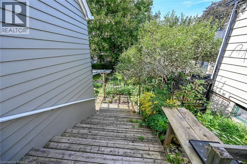 39 BALMORAL Avenue — photo 33 of 40