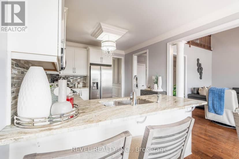 49 Victoria Street E, Innisfil, photo 8