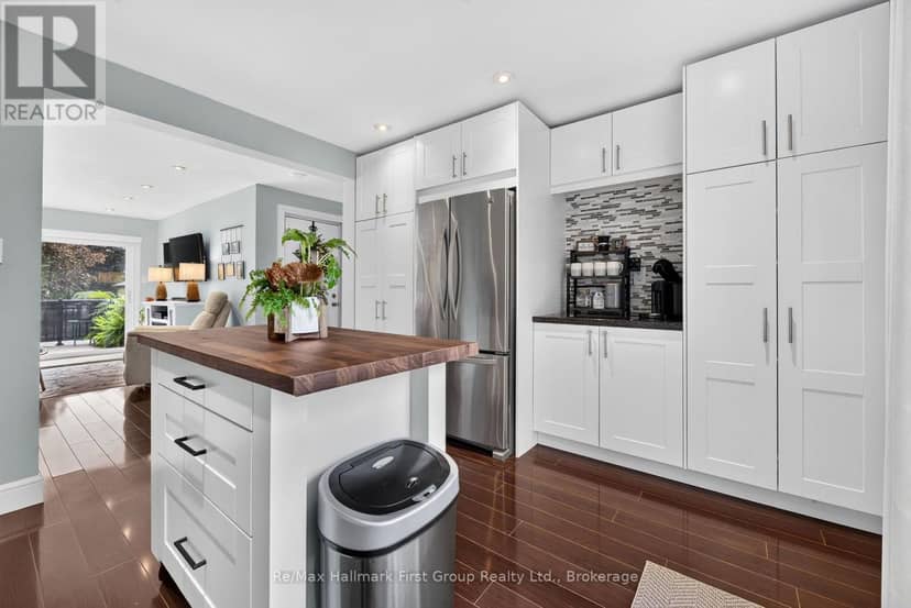 10 Lincoln Street — photo 11 of 33