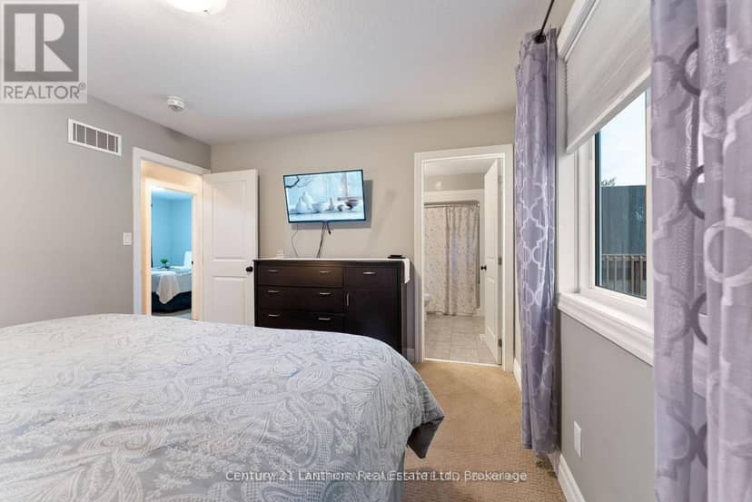 20846 Loyalist Parkway — photo 13 of 31