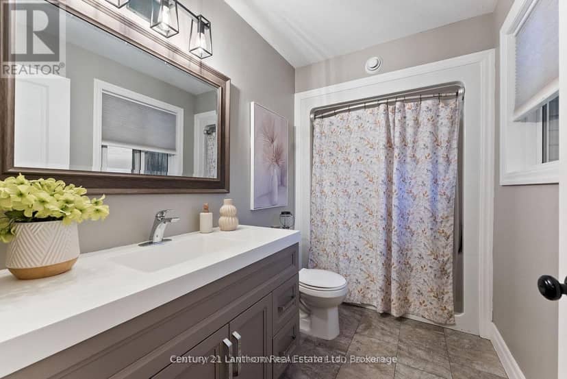 20846 Loyalist Parkway — photo 15 of 31